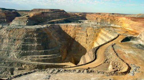 MINING EQUIPMENT
